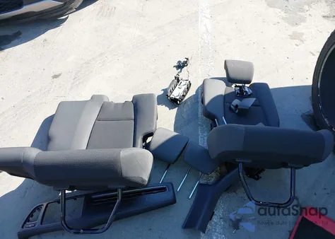 2021 Honda Hr-V 2Wd Ex from USA, damaged, VIN 3CZRU5H5XMM711940